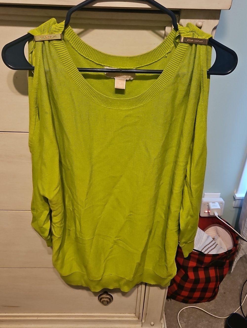 Michael KORS Women’s Lime Cold-Shoulder Knit Top